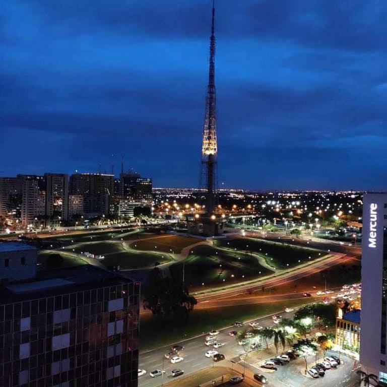 Hotel Flat - Esplanada dos Ministérios - Centro de Brasília Esterno foto